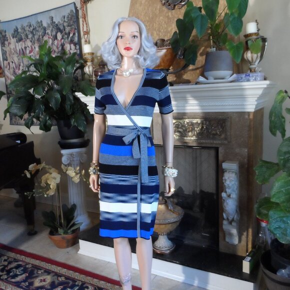 New Diane Von Furstenberg Blue & White Multi Striped Knit Wrap Dress Size S - Picture 1 of 16
